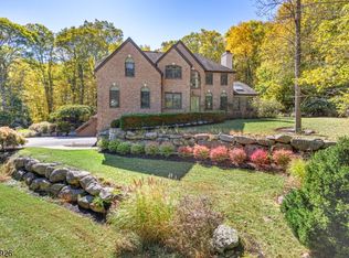 7 Stonehedge Dr, Hardyston Twp., NJ 07460