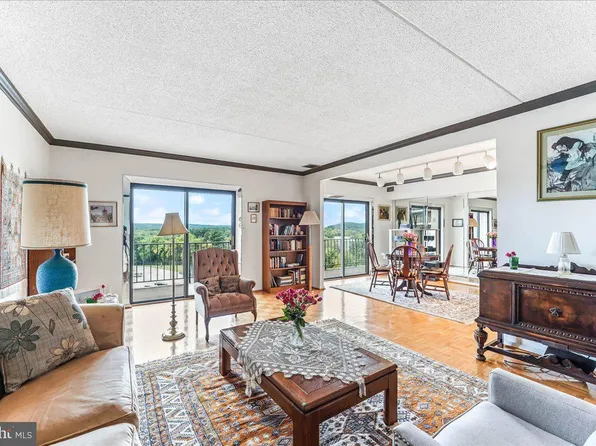 20930 Valley Forge Cir #930, King Of Prussia, PA 19406