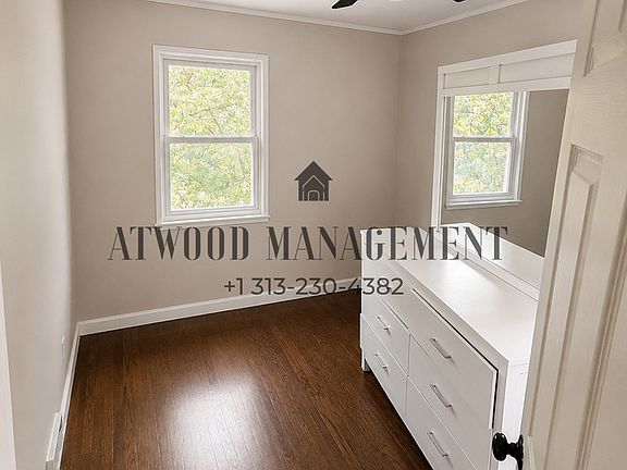 4th image of 9755 Wayburn St