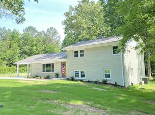 19 Oak Dr, Fayetteville, TN 37334