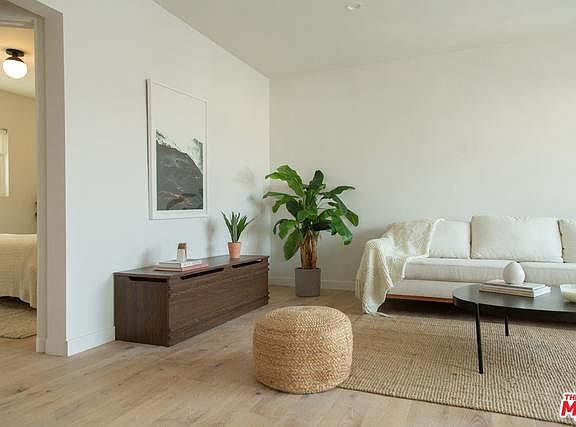 3rd image of 3363 N Andrita St #1
