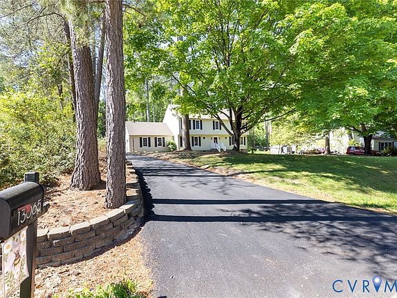 4th image of 13065 Riverside Ct