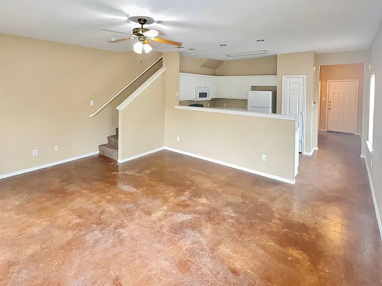 5607 Golf Mist #1 — Photo 3