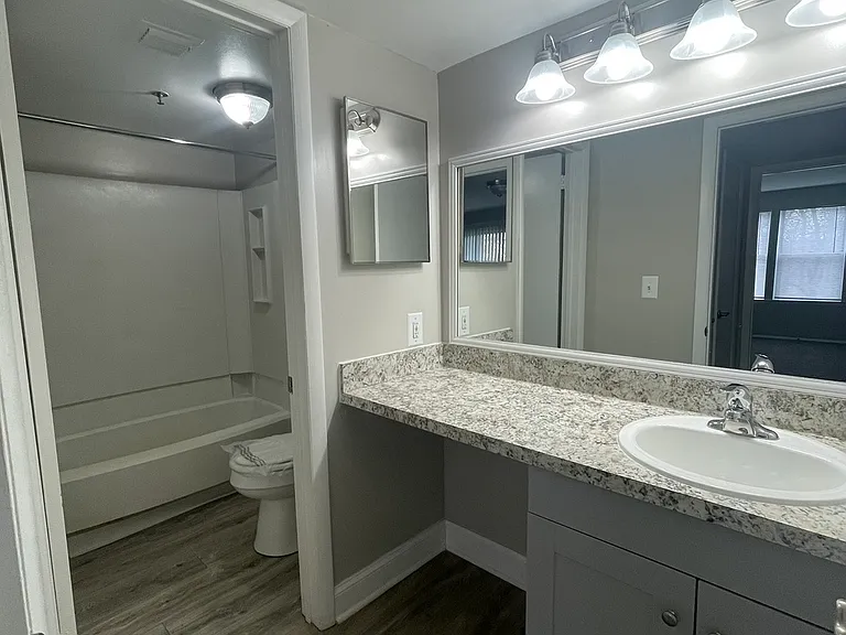 Arbor Pointe Apartments — Photo 18