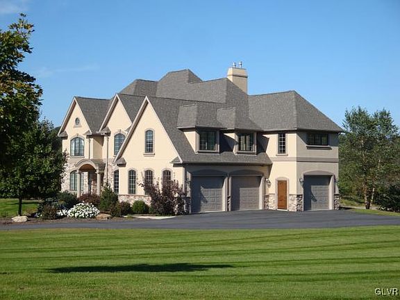 2nd image of 1529 Jakes Pl
