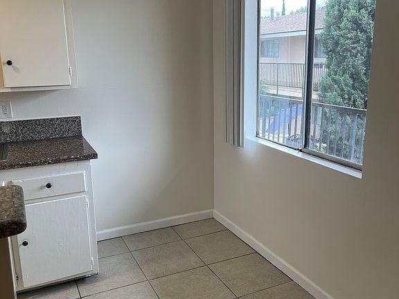 3rd image of 816 W Walnut Ave #820-7
