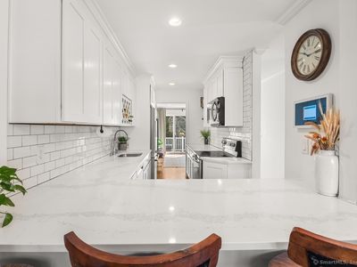 60 Lakeview Avenue #1, New Canaan, CT, 06840