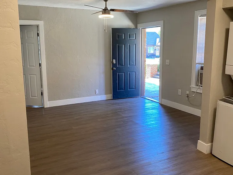 913 East Dr #913 — Photo 11