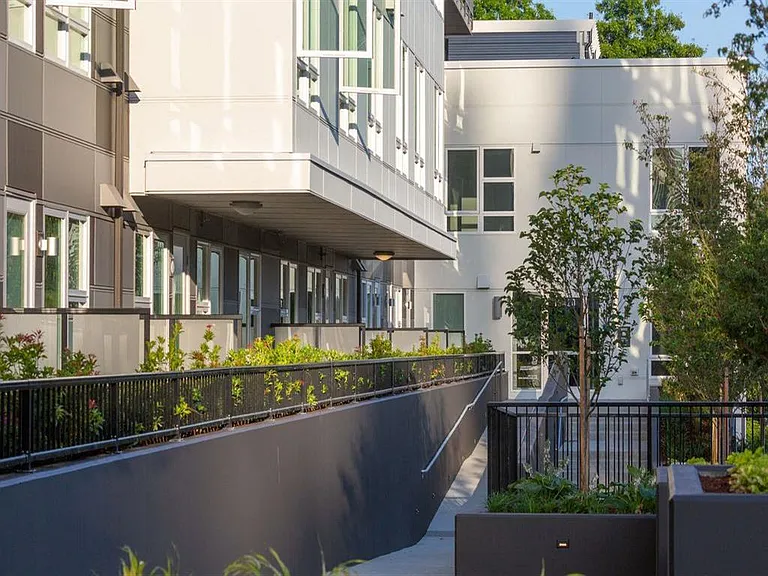 Edition Apartments — Photo 7