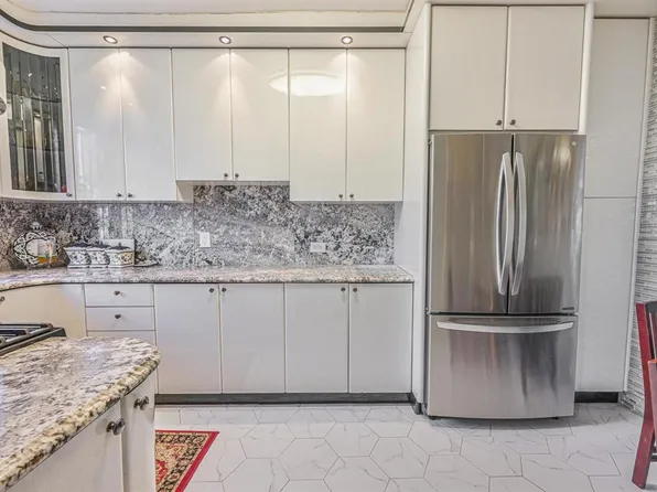 102-01 62nd Road image 7 of 25