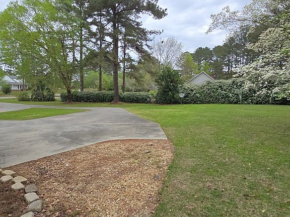 4th image of 7203 Doss Dr