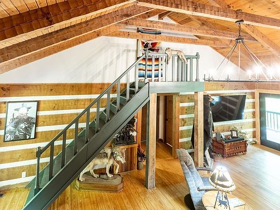 15th image of this home