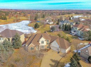9652 Wellington Ln, Woodbury, MN 55125