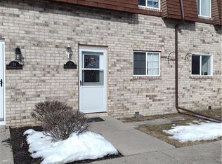 744 Fairway Dr APT 23, Wauseon, OH