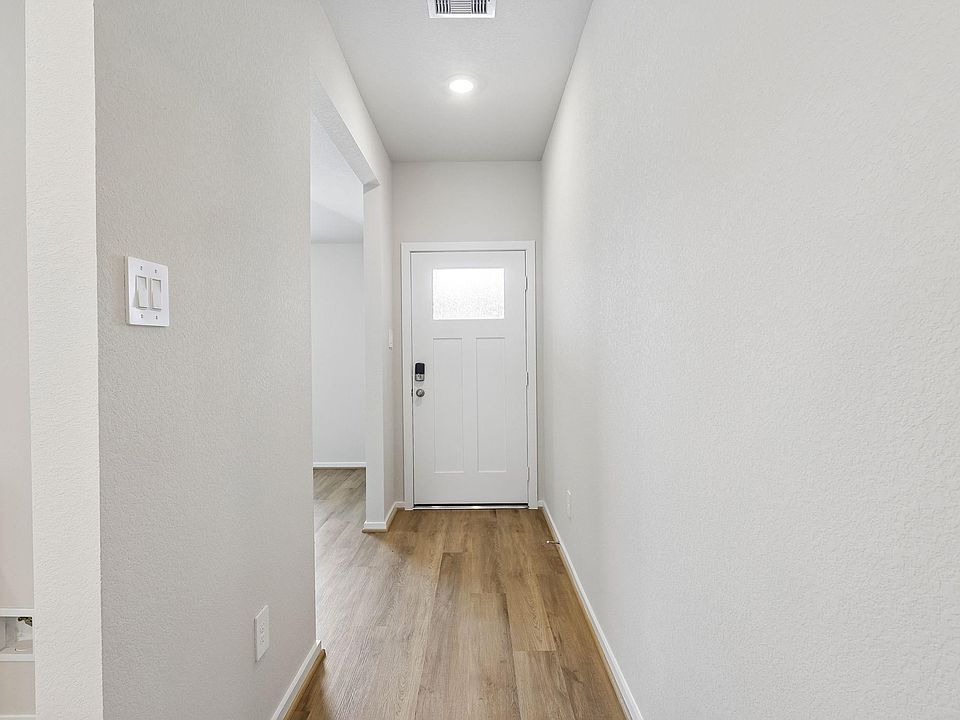 1st image of 29015 Maggie View Ct