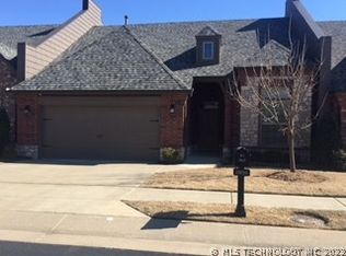 10916 E 83rd St, Tulsa, OK 74133
