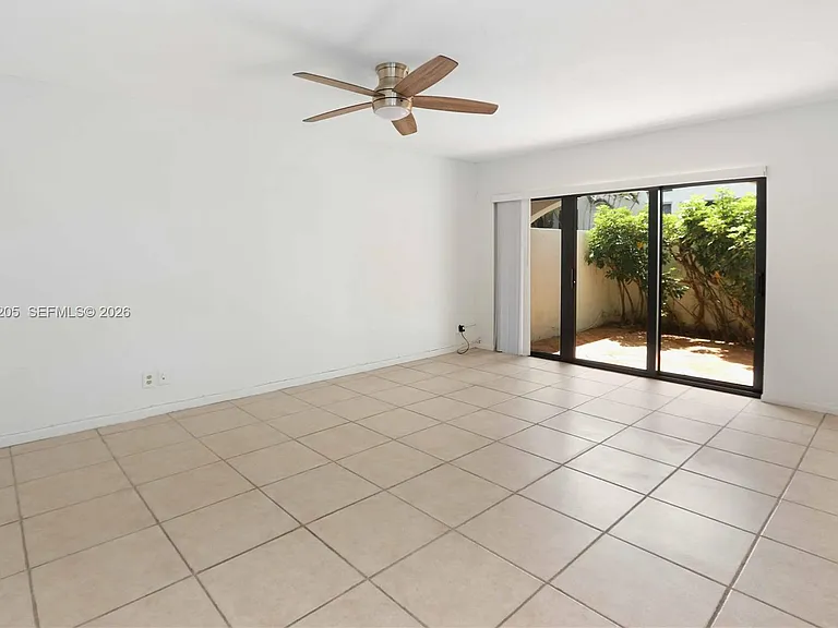 21208 Harbor Way #13713 — Photo 11
