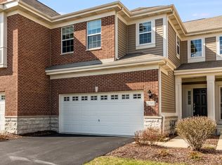 2707 Blakely Ln, Naperville, IL 60540