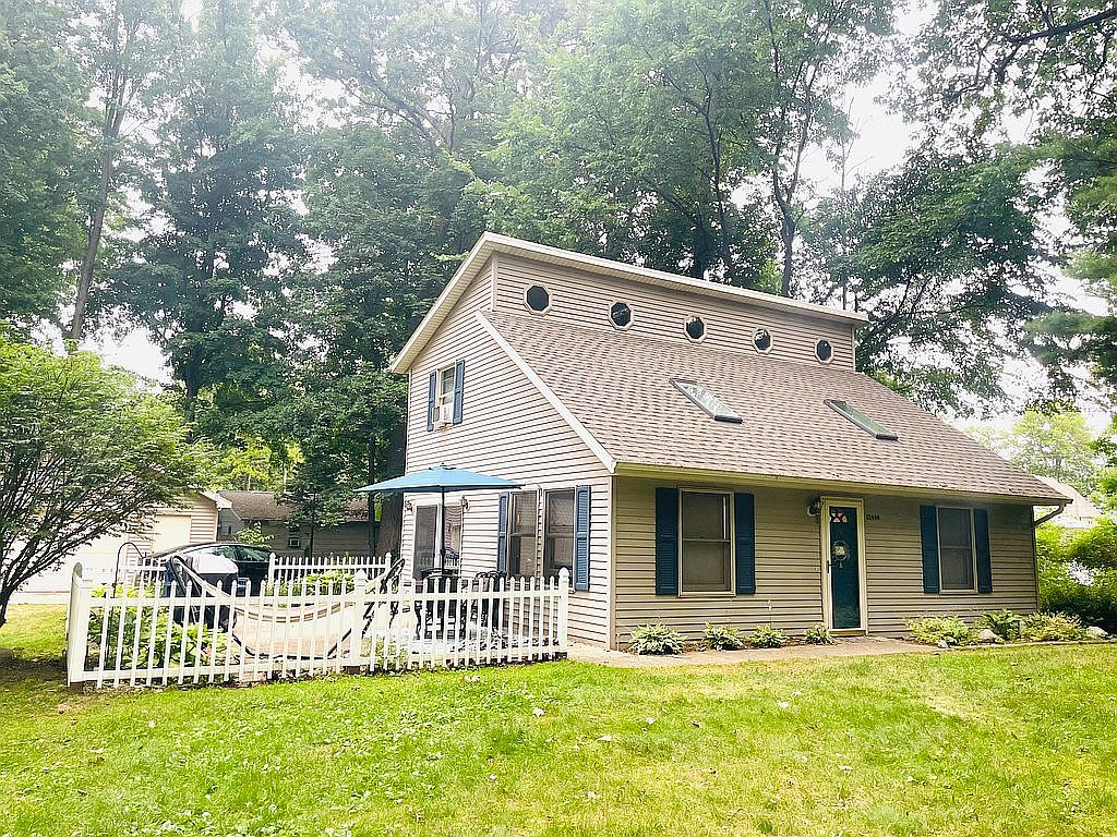 12896 Wayland Ave, Wayland, MI 49348 Zillow