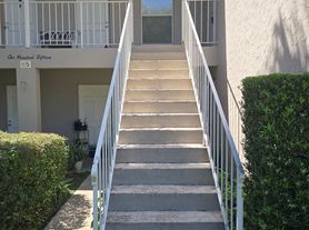 115 Picardy Villa Cir, Brandon, FL