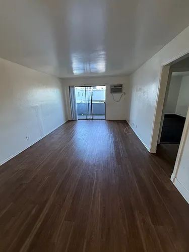 6726 WOODLEY Photo 1