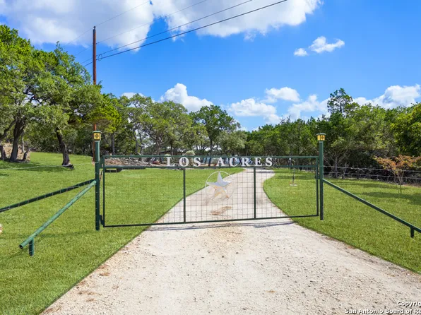 188 Stoney Hill, Pipe Creek, TX 78063