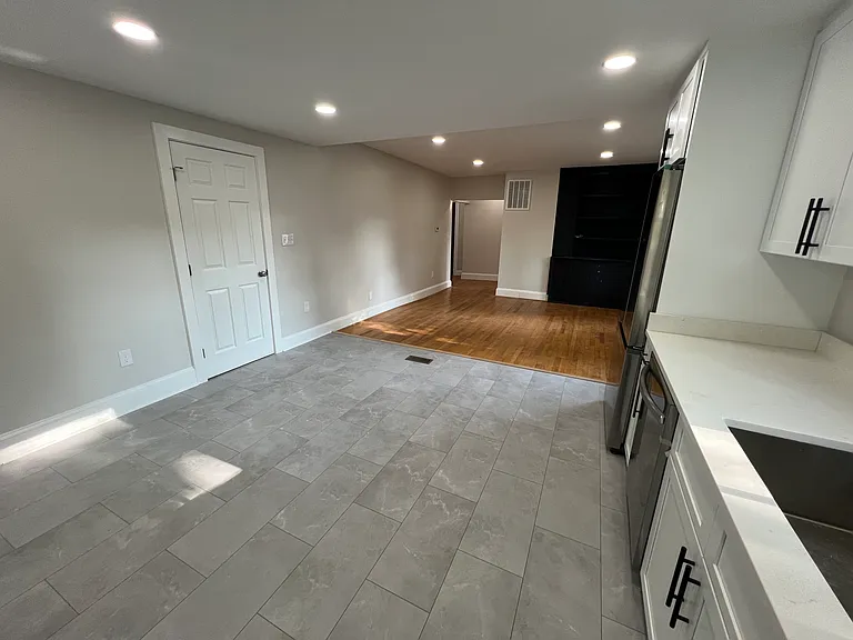 19 W 11th St #A — Photo 24