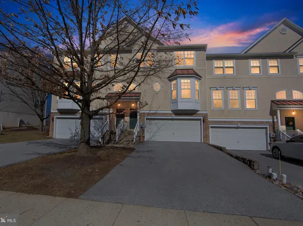 2711 Fynamore Ln, Downingtown, PA 19335