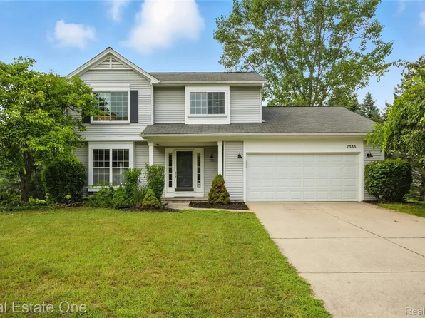 7335 Willow Oak Dr, West Bloomfield, MI 48324