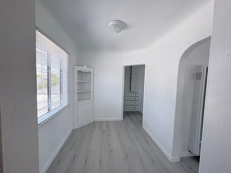 6115 Riverside Ave #B — Photo 2