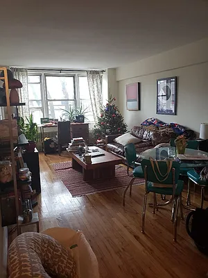 Rented by Smart NY Realty LLC | media 15