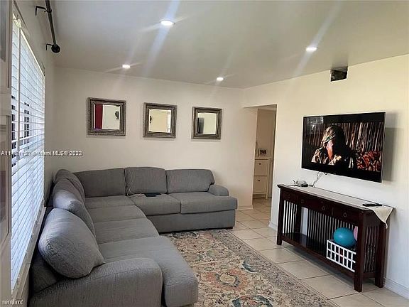 2nd image of 15310 Jackson Dr