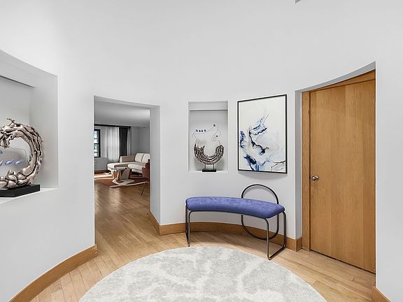 3rd image of 235 E 49th St APT 1CD