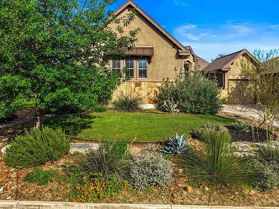 2nd image of 22204 Red Yucca Rd