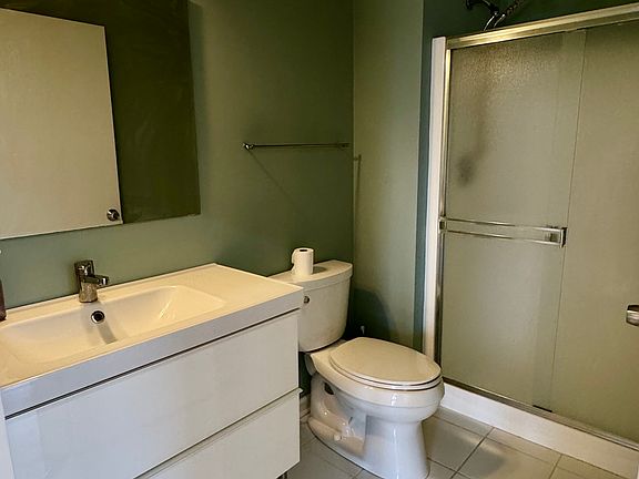 2nd image of 788 Cherry Creek Dr