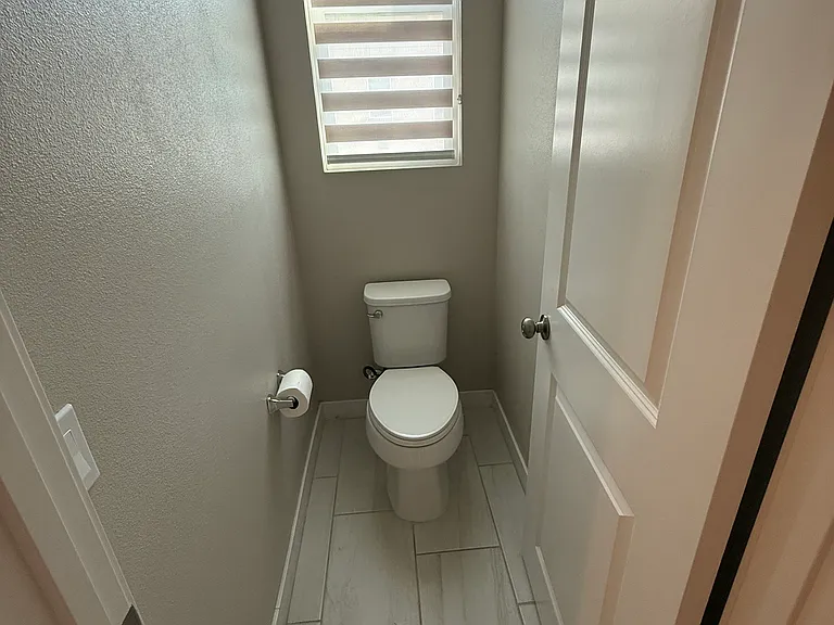 547 W Foothill Blvd #88 — Photo 19