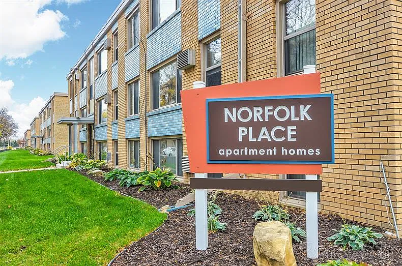 Norfolk Place — Photo 2