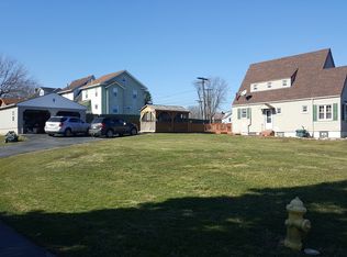 117 Summit Ave, Midland, PA