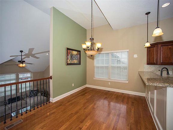 4th image of 3229 N 123rd Ter