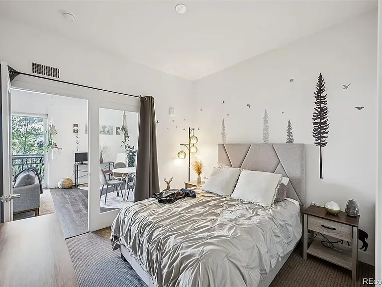 2525 Arapahoe St #213 — Photo 15