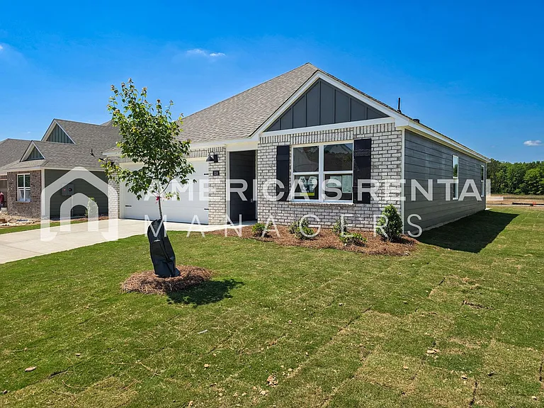 324 Oakmont Cir — Photo 3