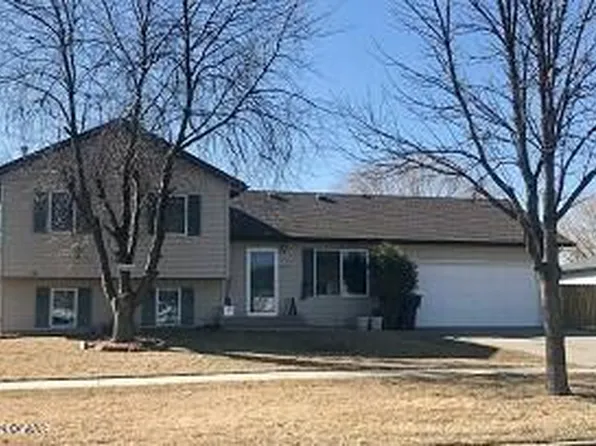 5173 W Plum Dr, Grand Forks, ND 58203