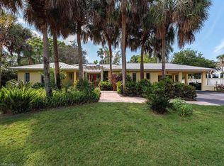 461 Carica Rd, Naples, FL 34108