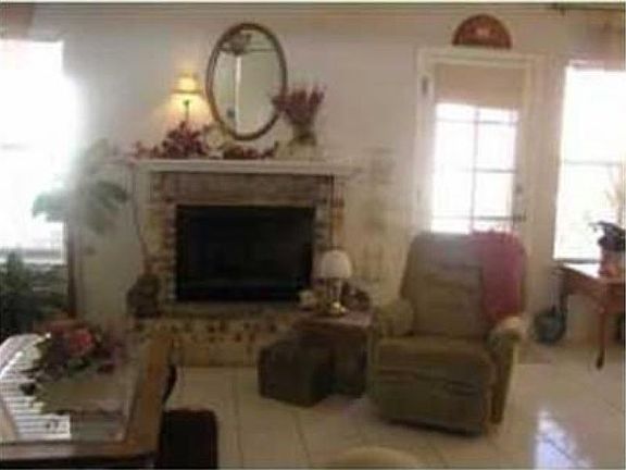 4th image of 7461 Le Conte Dr