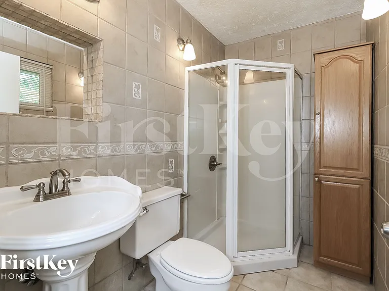 200 Parkmont Ct — Photo 14