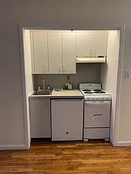 Rented by Eric Goodman Realty Corp