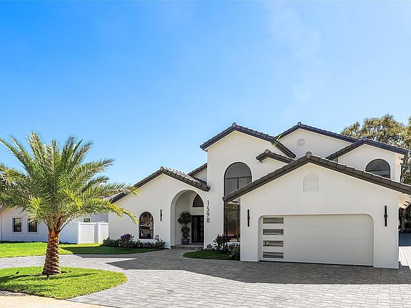 3rd image of 1598 SW 17th Street