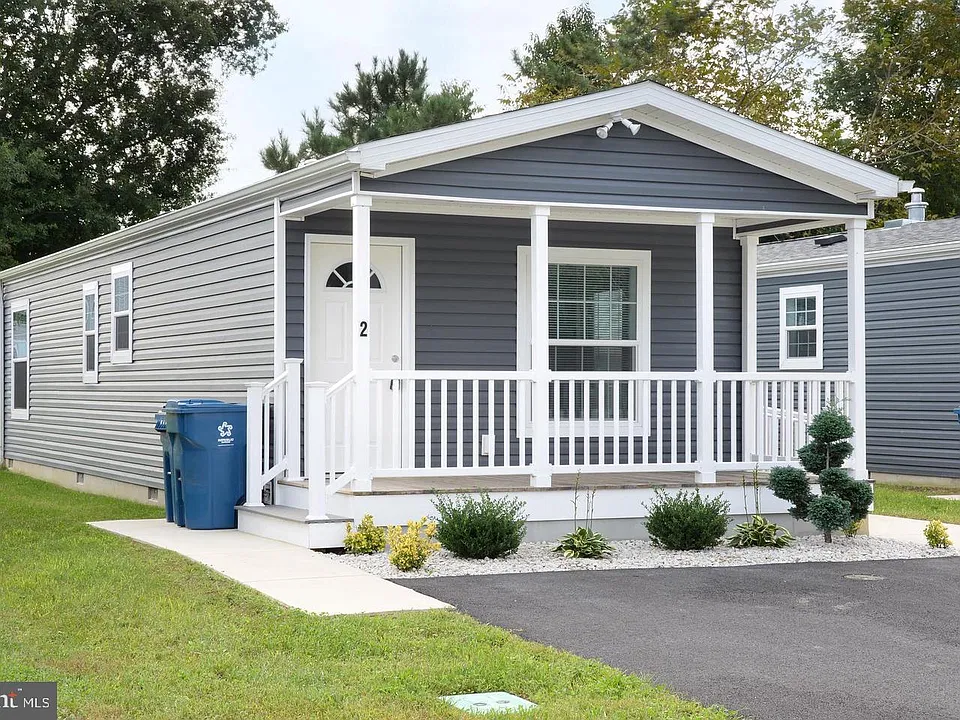 36 Riverview Dr