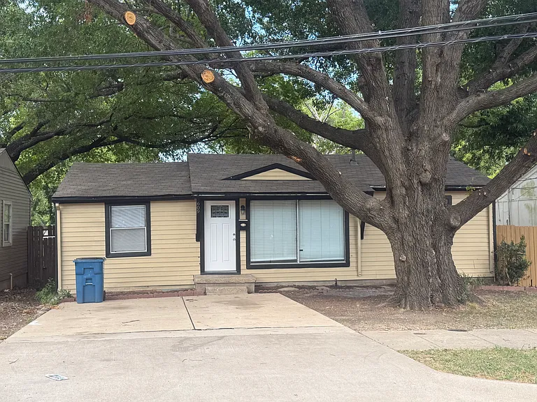 609 S Fannin St — Photo 1