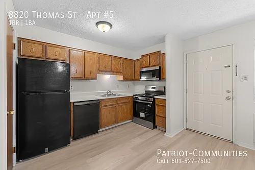 8820 Thomas St Photo 1